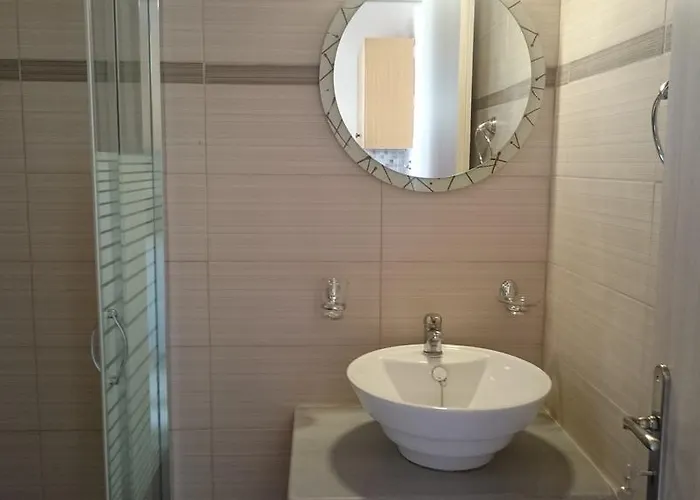 公寓 埃文的一室公寓酒店 *