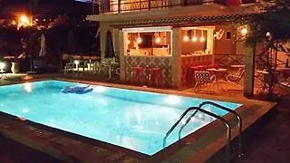 公寓 埃文的一室公寓酒店 *